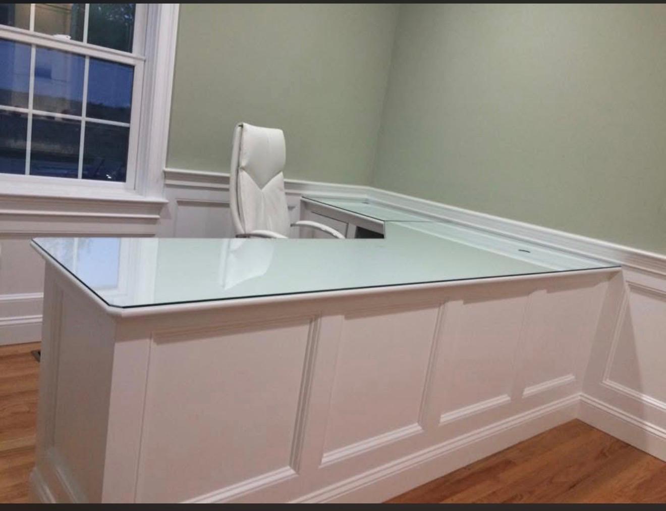 CUSTOM GLASS